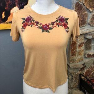 NWOT American Eagle Tan Embroidered Soft & Sexy Short Sleeve T shirt XS